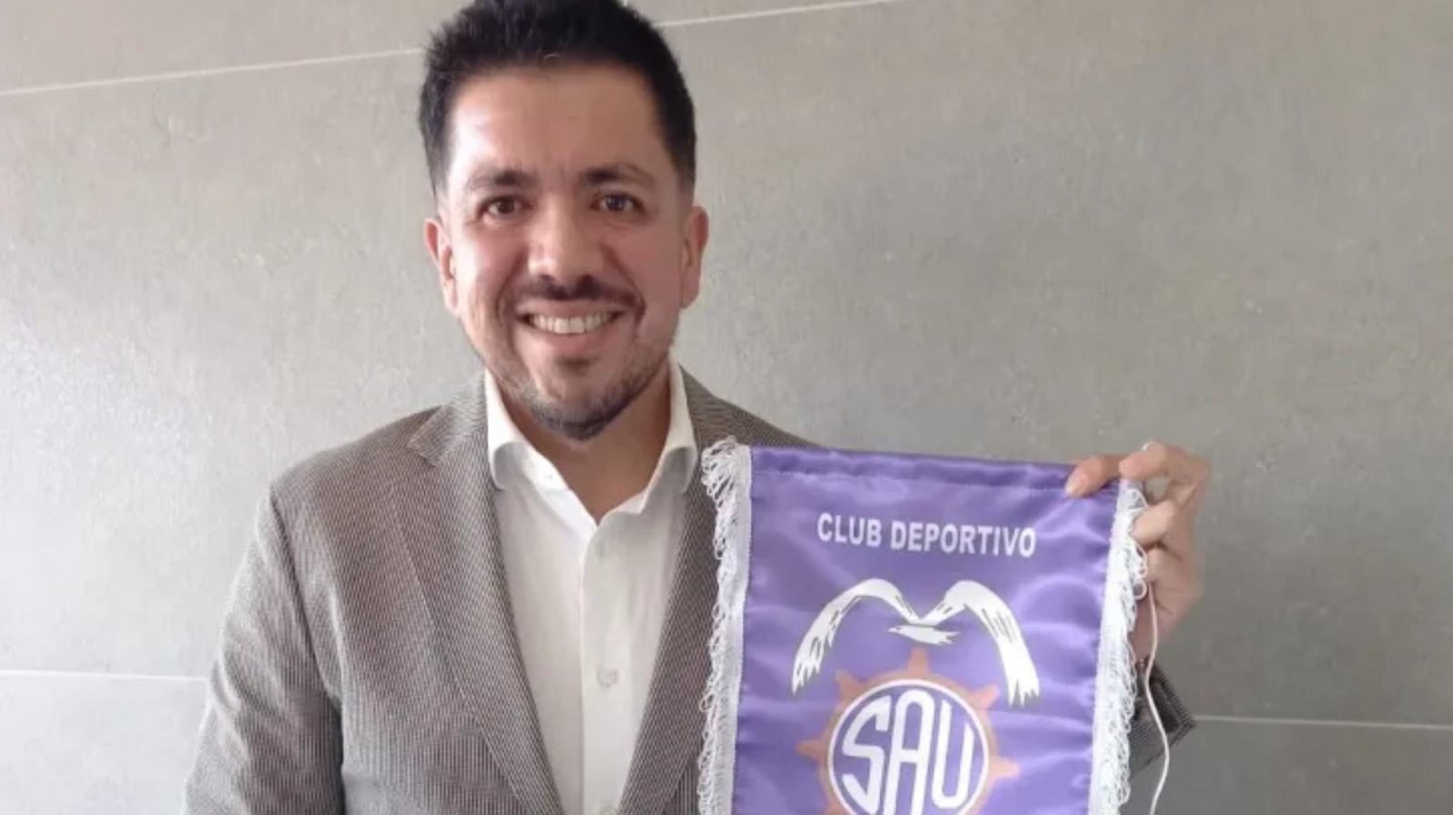 «Es una mafia lo que hace este señor»: jugador de San Antonio Unido denuncia pagos irregulares de presidente