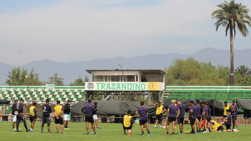 Trasandino debutará ante Deportes Linares con entradas a $1.000 y sin hinchada visitante
