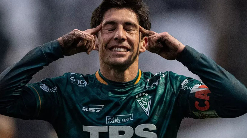 Con un golazo de Navarro, Wanderers gana y queda a un punto del líder